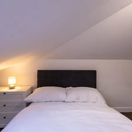 Apartamento Five Points - New 2br By Bascarsija With Free Parking
