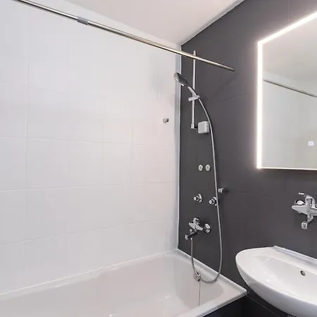Five Points - New 2br By Bascarsija With Free Parking Apartamento Sarajevo